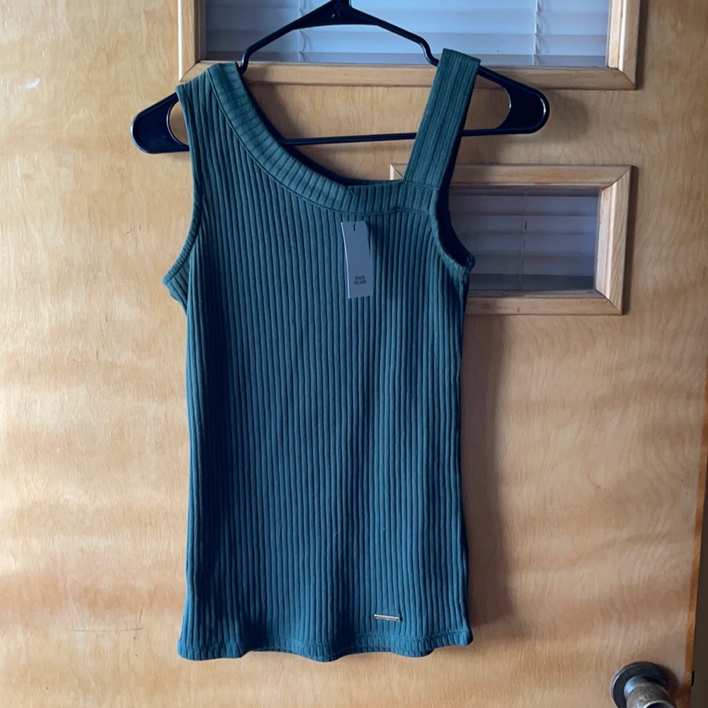 River island tank